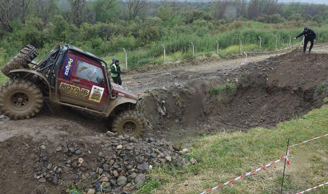 Havran'da gerçekleşen Off-Road Şenliği ile macera tutkunları buluşuyor. Doğa ile
