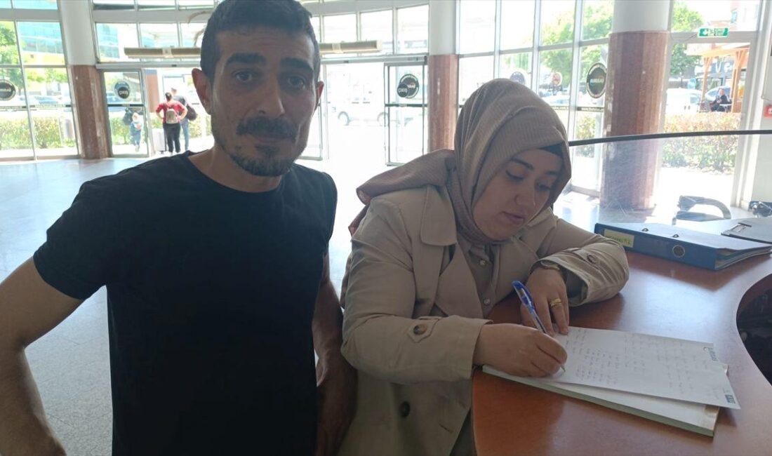 İnegöl Otobüs Terminalinde unutulan çanta bulundu. Yetkililere başvurunuz. Güvenlik ve