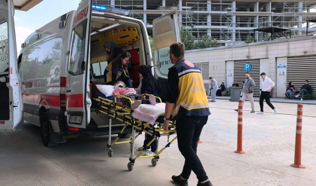 İnegöl'de balkondan düşen çocuk ağır yaralandı. Olayla ilgili araştırma devam
