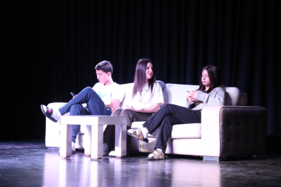İnegöl'de Genç Suare Tiyatro Festivali Açıldı