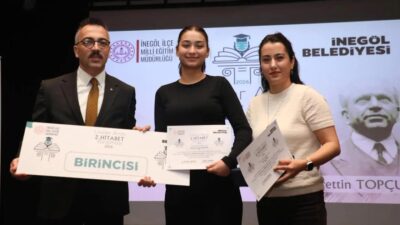 İnegöl'de öğrenci hitabet yarışması üç yıl sonra yeniden başladı, öğrencilerin