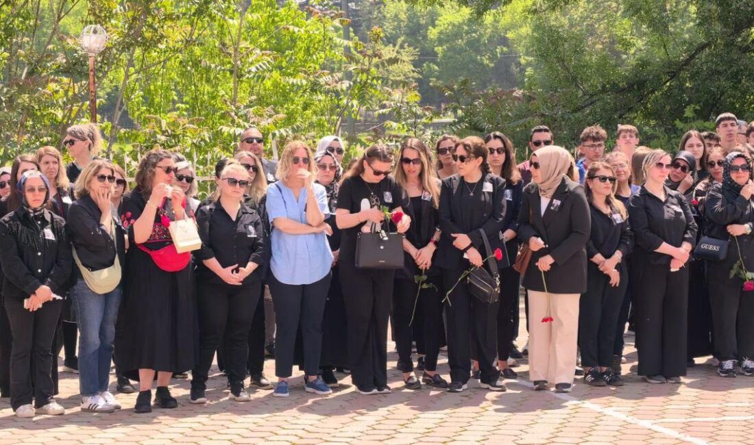 İnegöl'de sevilen öğretmen Yazdan Taşdemir, vefatının ardından ailesi ve sevenleri