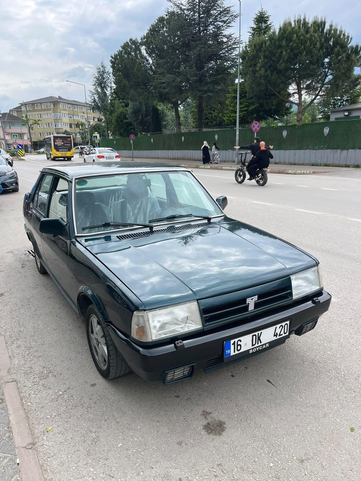 İnegöl'de otomobil hırsı olayı kameralar tarafından kaydedildi. Güvenlik önlemleri ve