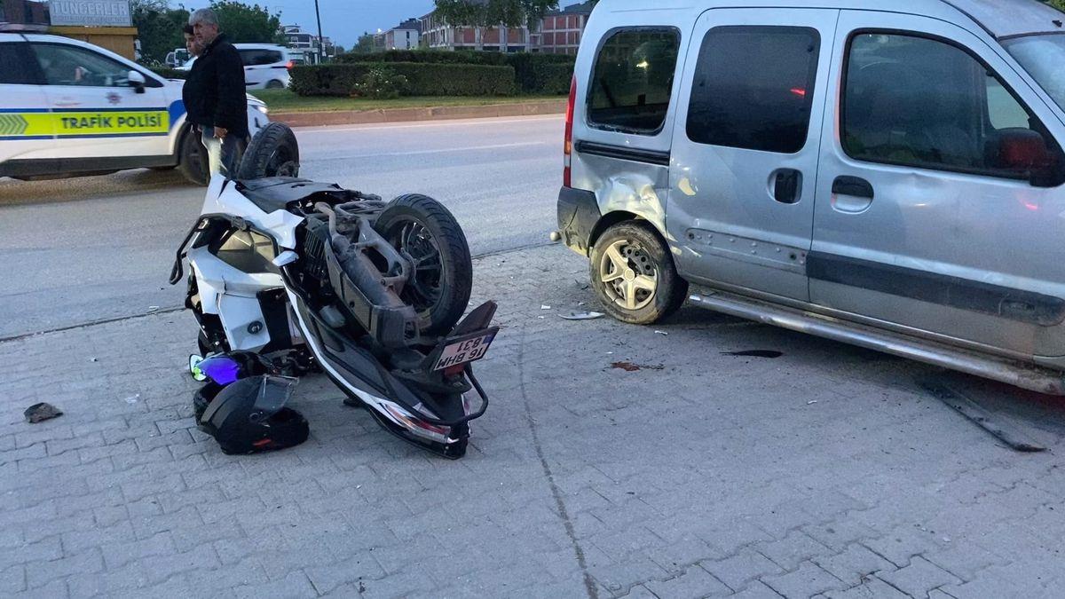İnegöl'de meydana gelen trafik kazasında 2 kişi yaralandı. Güvenlik güçleri