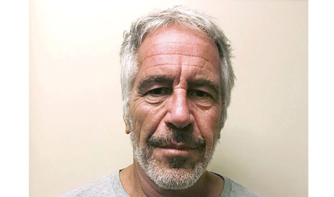 Jeffrey Epstein'ın yardımcısı Sarah Kellen kapalı oturumda ifade verdi. Detaylar