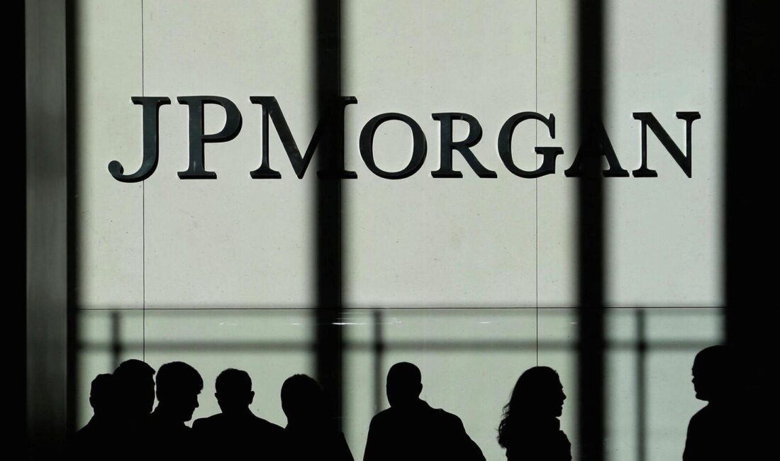 JPMorgan, yöneticilere yönelik taciz iddialarını ciddi şekilde soruşturuyor. Detaylar ve