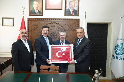 Kıbrıs Gazisi Babasıyla Anlamlı Buluşma ve Dostluk Ziyareti