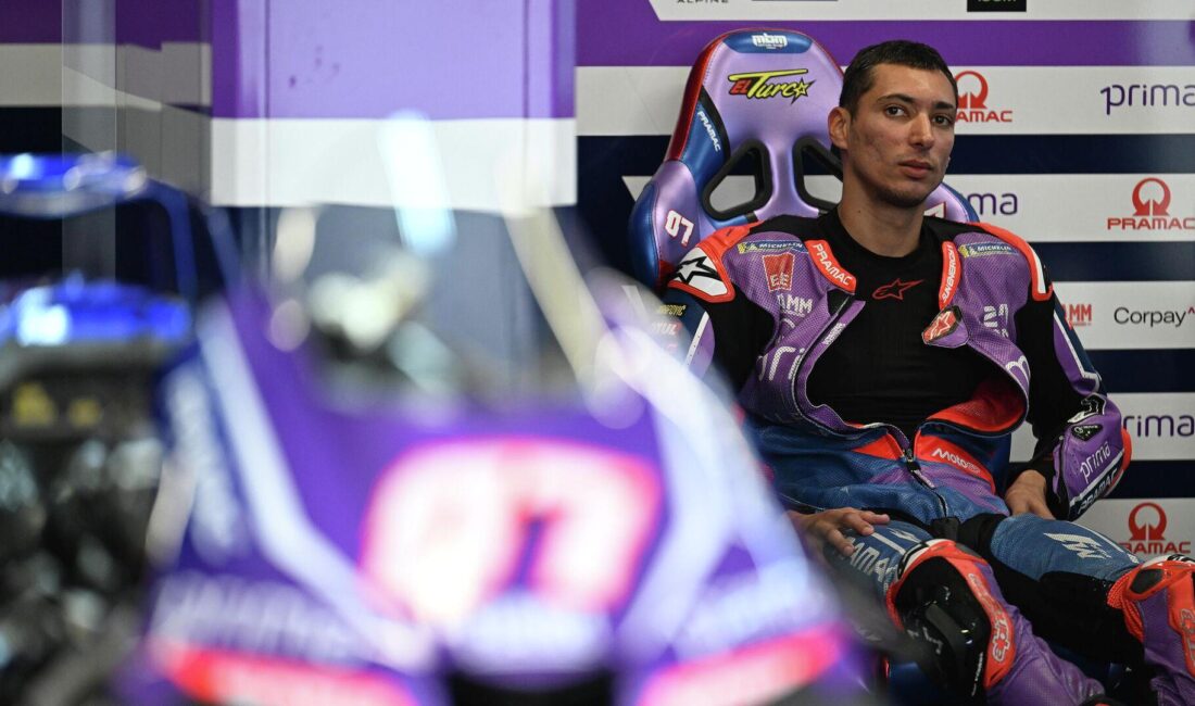 MotoGP'de Toprak Razgatlıoğlu kaza yaptı, yarıştı ve 17. sırada tamamladı.