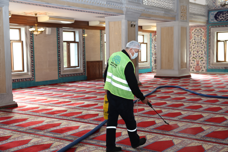 Nilüfer'de Camii Temizlikleri Yoğunlaşırken