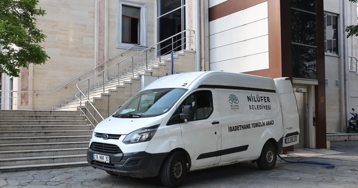 Nilüfer'de camii temizlikleri yoğunlaşmakta olup, hijyen ve düzenin sağlanması için