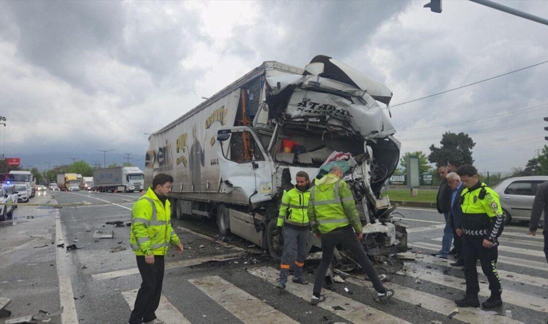 Orhangazi'de yaşanan trafik kazasıyla ilgili detaylar, olayın nedeni ve alınan