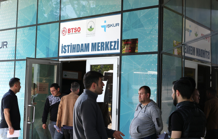 Osmangazi Belediyesi ve BTSO İşbirliğiyle Gerçekleşen Haftalık İstihdam Buluşmaları