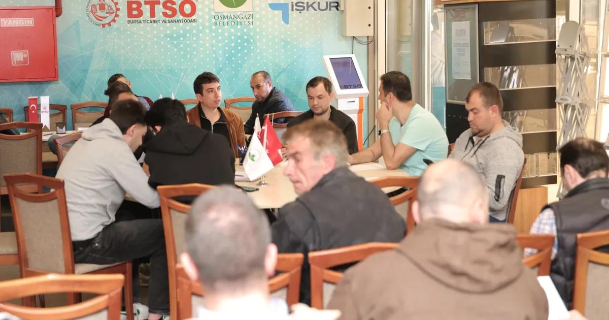 Osmangazi Belediyesi ve BTSO'nun işbirliğiyle düzenlenen haftalık istihdam buluşmalarıyla iş