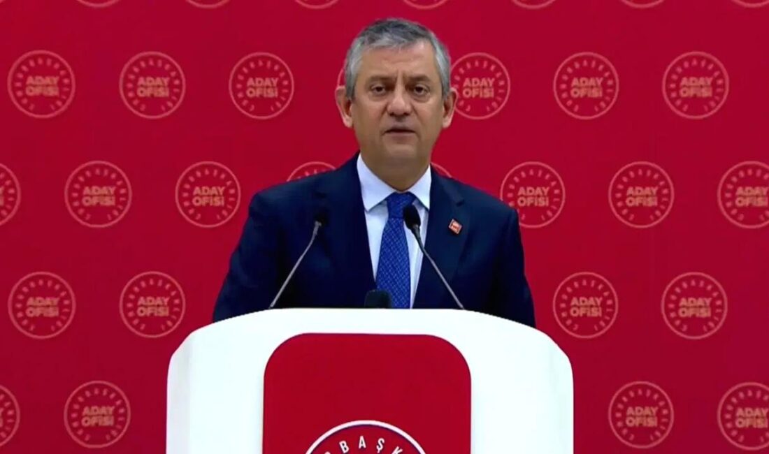 Özgür Özel, CHP'nin sahadaki güç mücadelesine katılma çağrısı yaptı. Detaylar