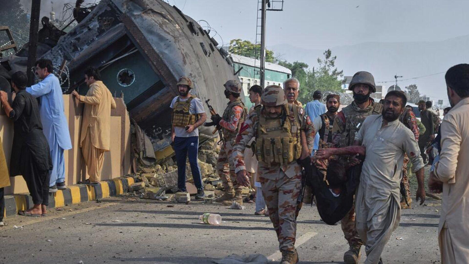 Pakistan'daki patlama ve güvenlik operasyonunun şoke edici detayları, olayın perde