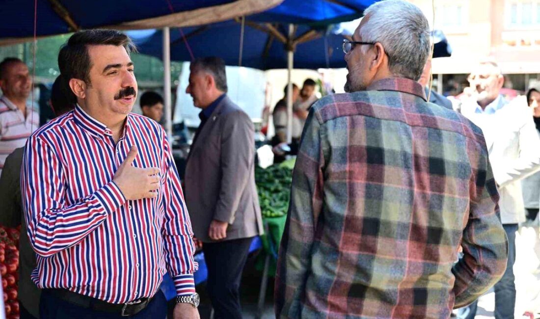Yıldırım'da bayram ziyaretleri ve esnaf davetleri ile geleneksel kutlamalara katılımı