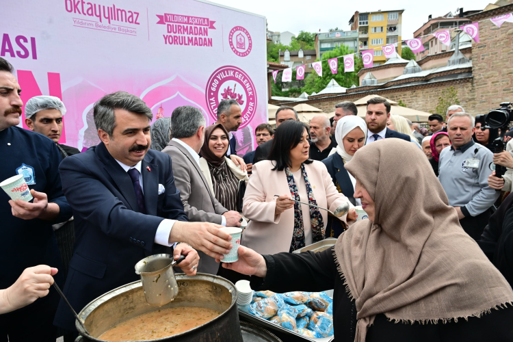 Yıldırım'da Erguvan Bayramı kutlamaları