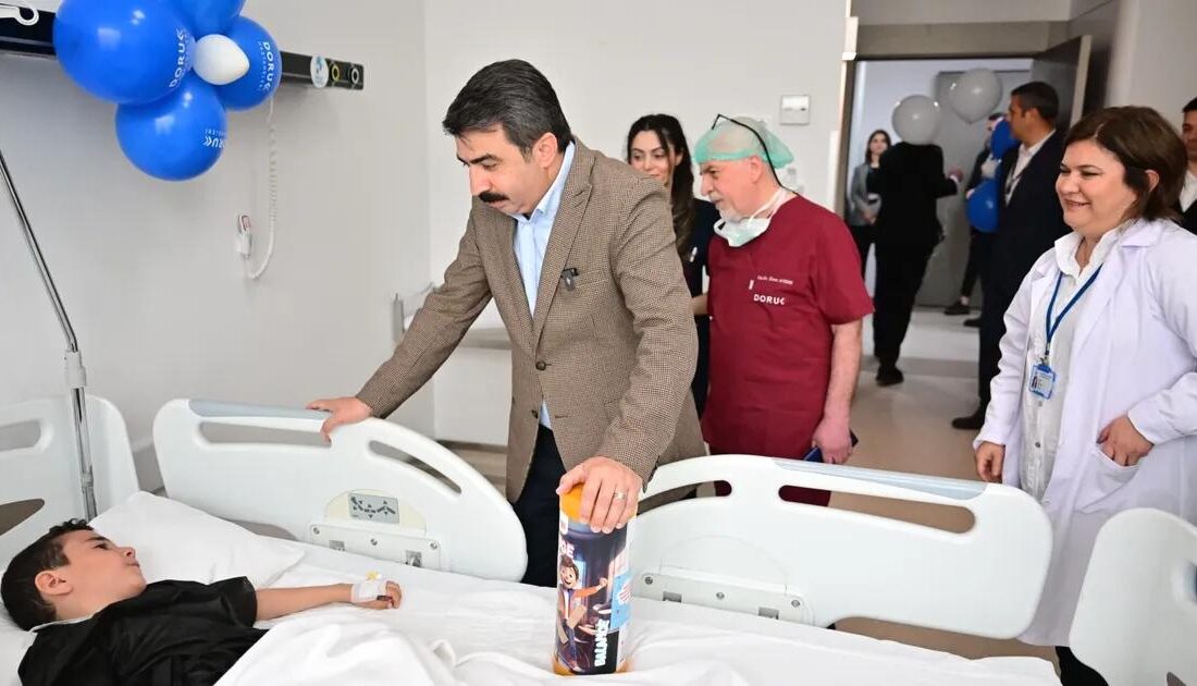 Yıldırım'da geleneksel sünnet şöleni başladı. Toplumu bir araya getiren bu