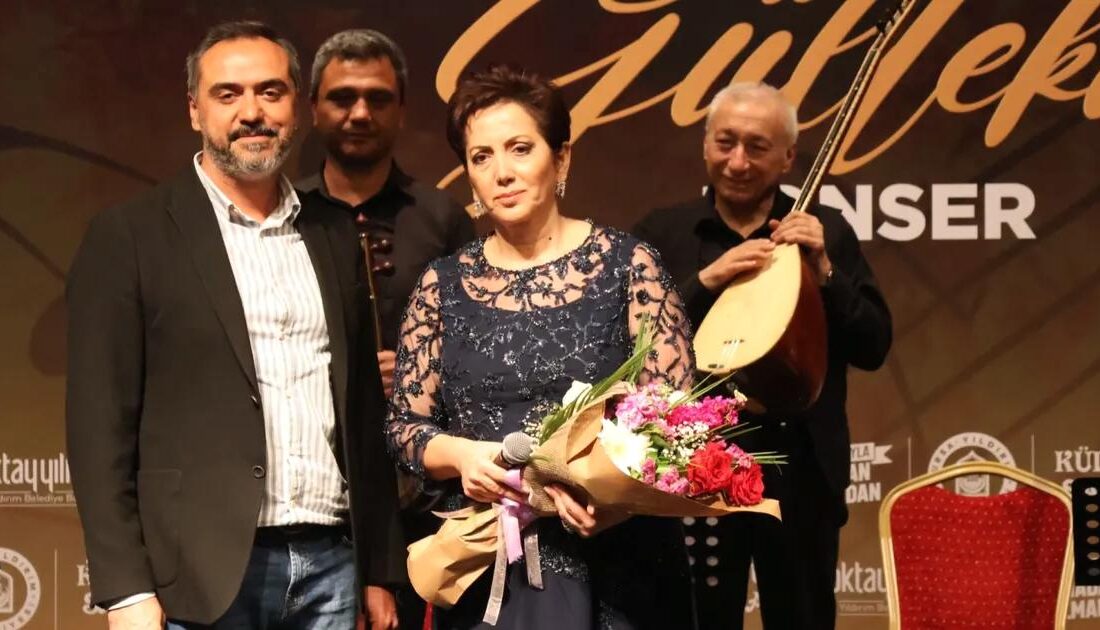 Yıldırım'da düzenlenen Kültür Sanat Gecesi ile yerel sanatçıların performanslarını keşfedin,