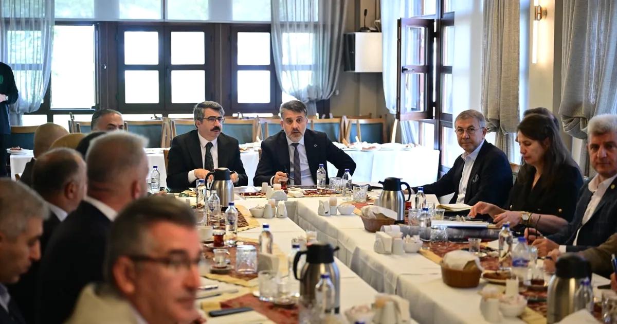 Yıldırım'da ulaşım ve kentsel dönüşüm konularını kapsayan toplantı, yerel gelişim