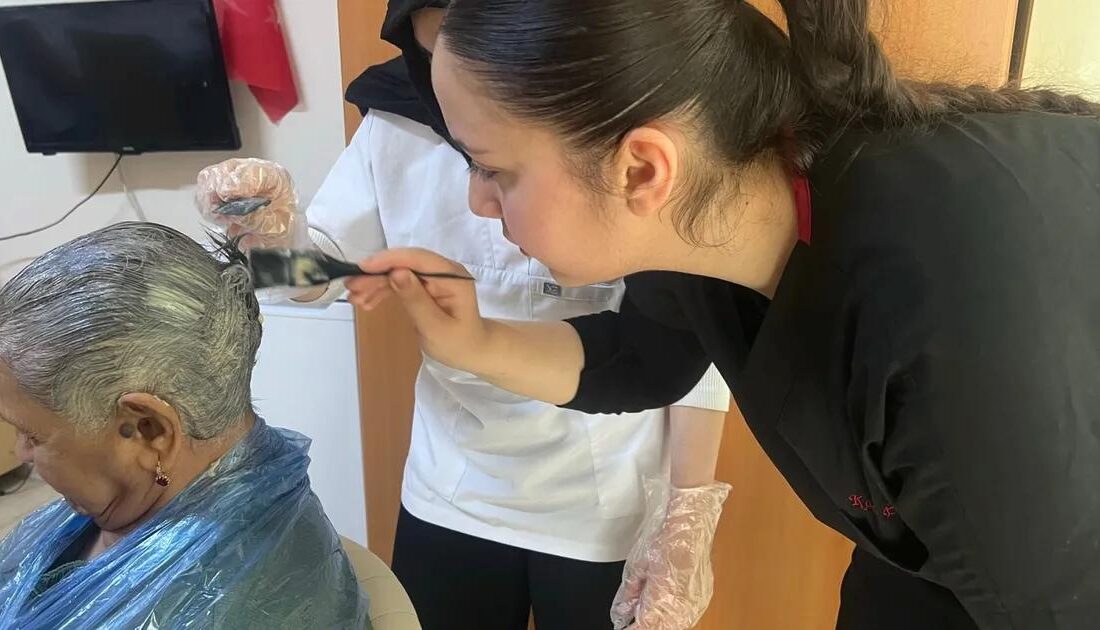 Yıldırım'da yaşlılara yönelik bakım etkinliği ile onların yaşam kalitesini artırmayı
