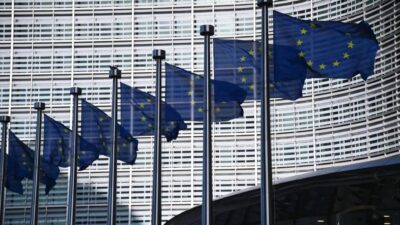 AB, Ukrayna'ya 90 milyar Euro kredi planı ile destek oluyor.