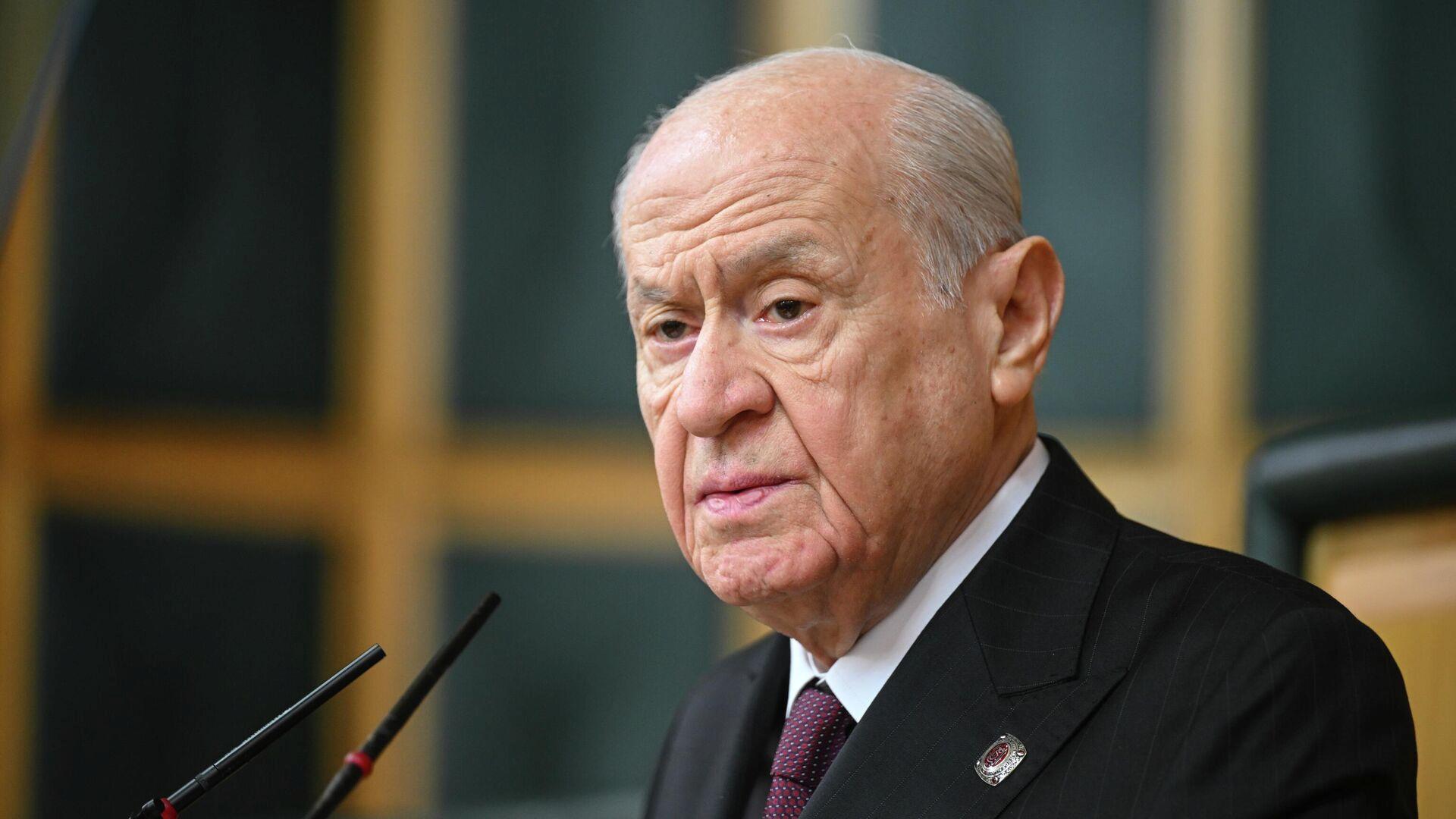Bahçeli, CHP'deki liderlik çatışmasına sert eleştiri yöneltti. Güncel siyasi gelişmeler