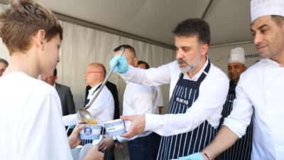 Bursa Büyükşehir Belediyesi Başkan Vekili Şahin Biba, Nilüfer’deki FSM Camii’nde