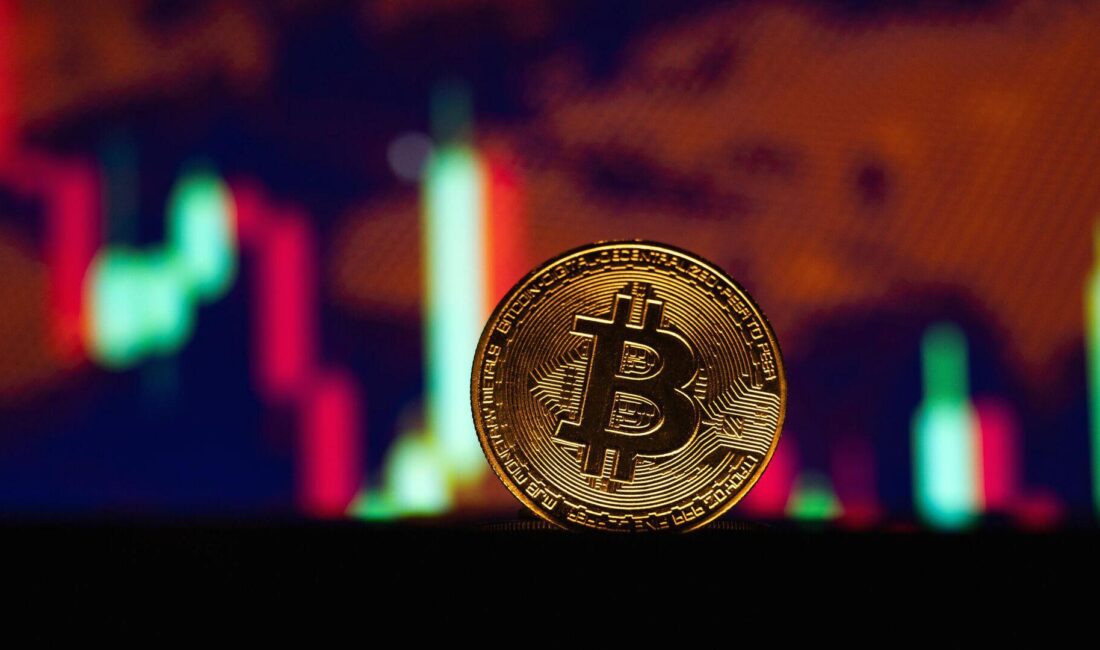 Bitcoin geniş piyasa hareketleriyle değer kaybı yaşıyor. Güncel analizler ve