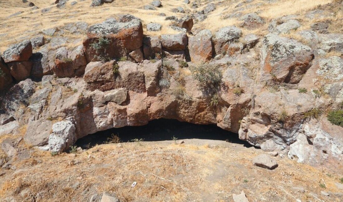 Bitlis'te tarih öncesi dönemlere uzanan arkeolojik keşifler ve zengin kültürel