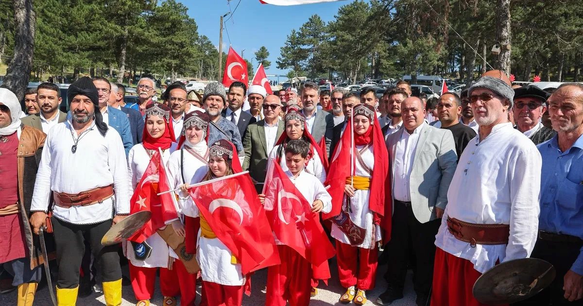 Bursa Büyükorhan'da düzenlenen Yörük Kültür Şöleni ile geleneklerimizi keşfedin, kültürel