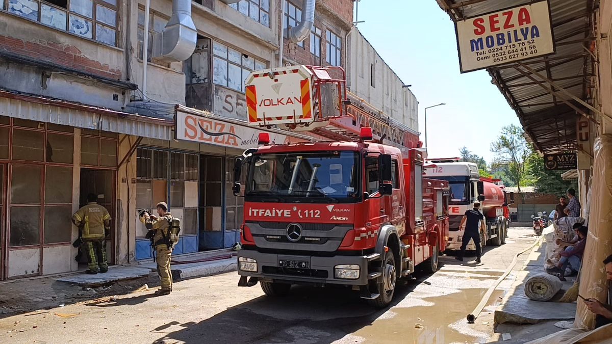 Bursa İnegöl'deki mobilya fabrikasında çıkan yangınla ilgili detaylar, nedenleri ve
