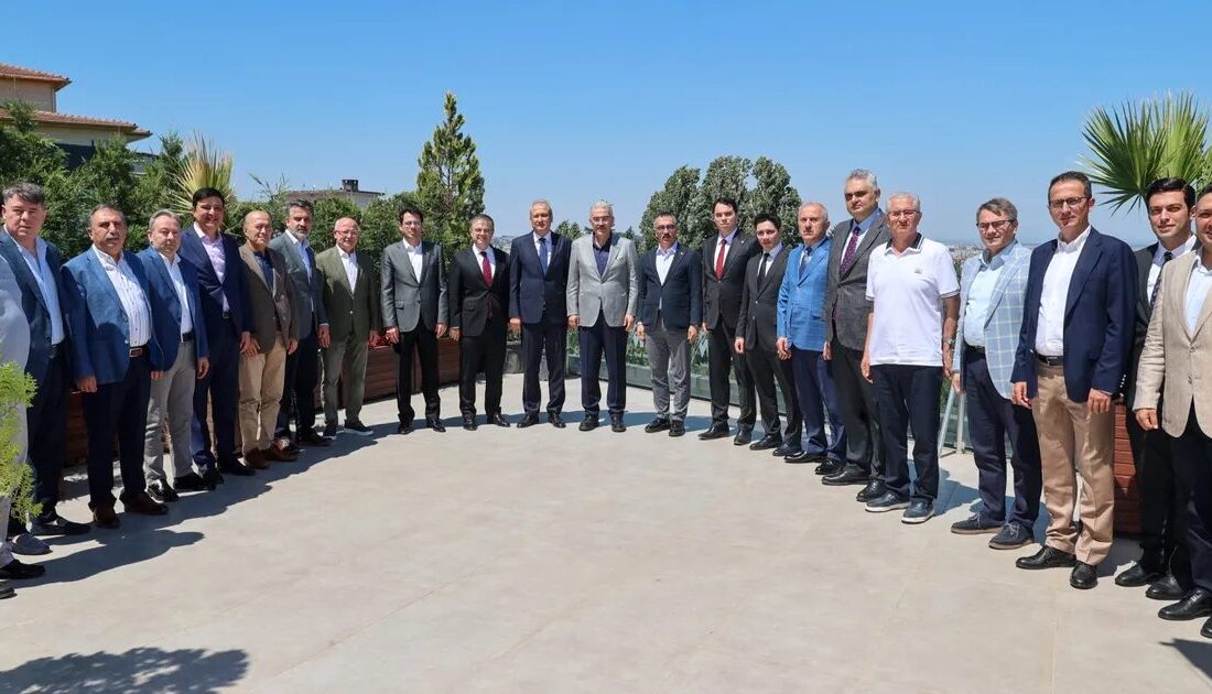 Bursa kaymakamları veda programı düzenleyerek hizmet sürelerini sona erdiren kaymakamlara