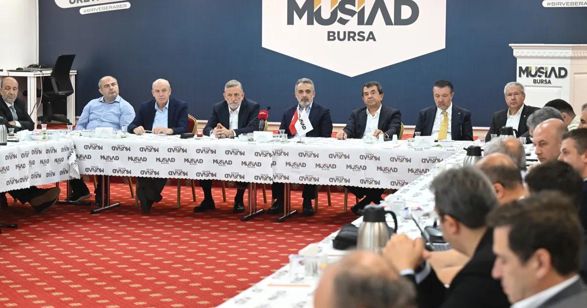 Bursa MÜSİAD toplantısı, yoğun katılım ve ilgiyle gerçekleşti. İş dünyasının