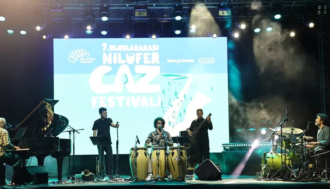 Bursa Nilüfer’de düzenlenen Uluslararası Caz Festivali, çeşitli sanatçılar ve müzikseverleri