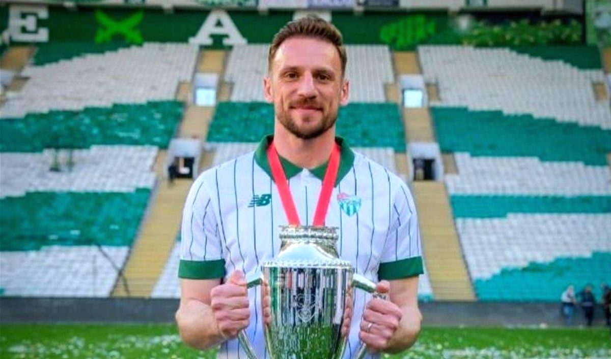 Bursa spor, Anıl Atağ ile sözleşme uzattığını duyurdu. Kulüp yönetimi,