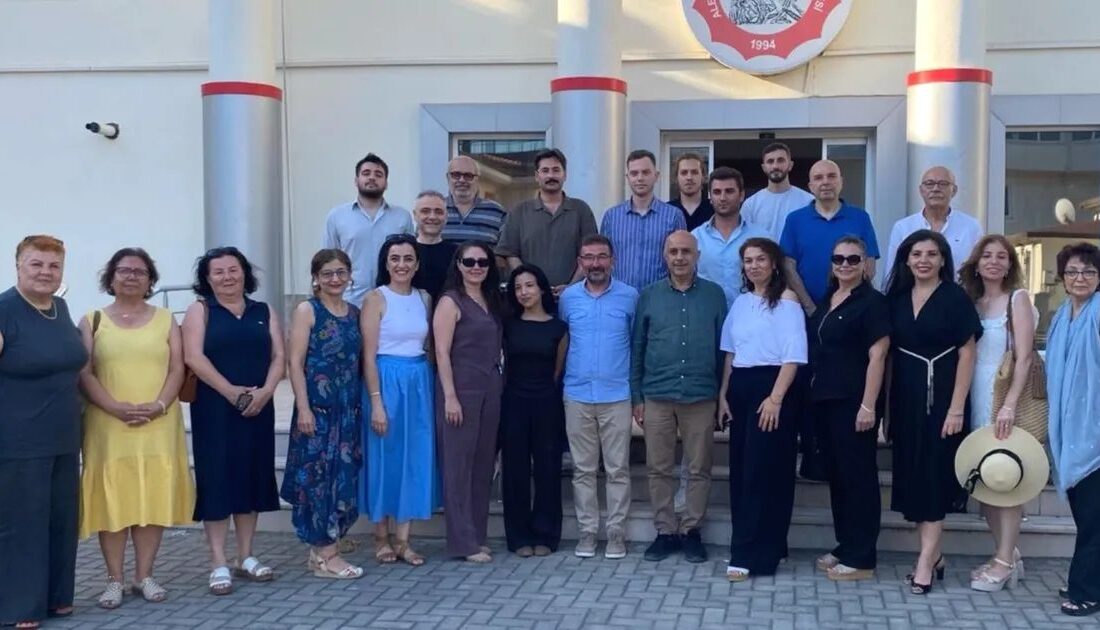 Bursa Taşpınar Köyü'nde yeni kütüphane açılışı gerçekleşti. Eğitim ve kültür