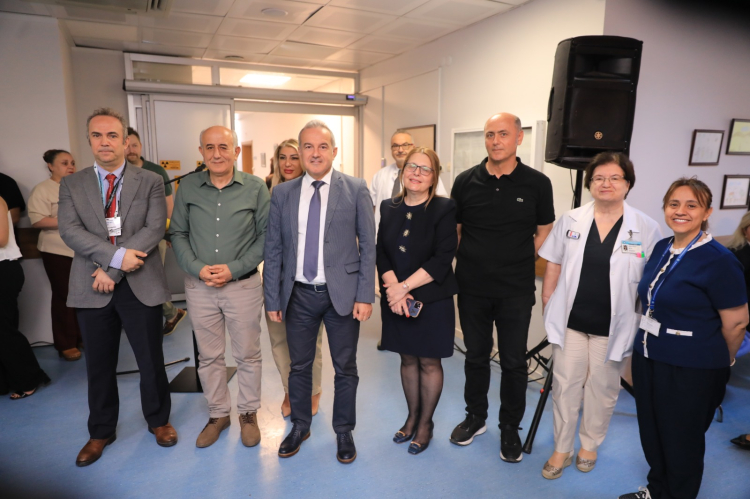 Bursa Uludağ Üniversitesi'ne Yeni Radyoterapi Cihazı