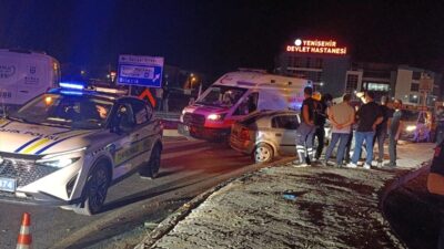 Bursa Yenişehir’de meydana gelen trafik kazasında 1 kişi hayatını kaybetti,