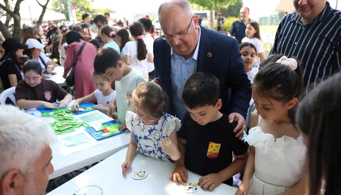 Bursa'da gerçekleştirilen aile şenliği, renkli etkinlikleri ve coşkulu atmosferiyle katılımcılara