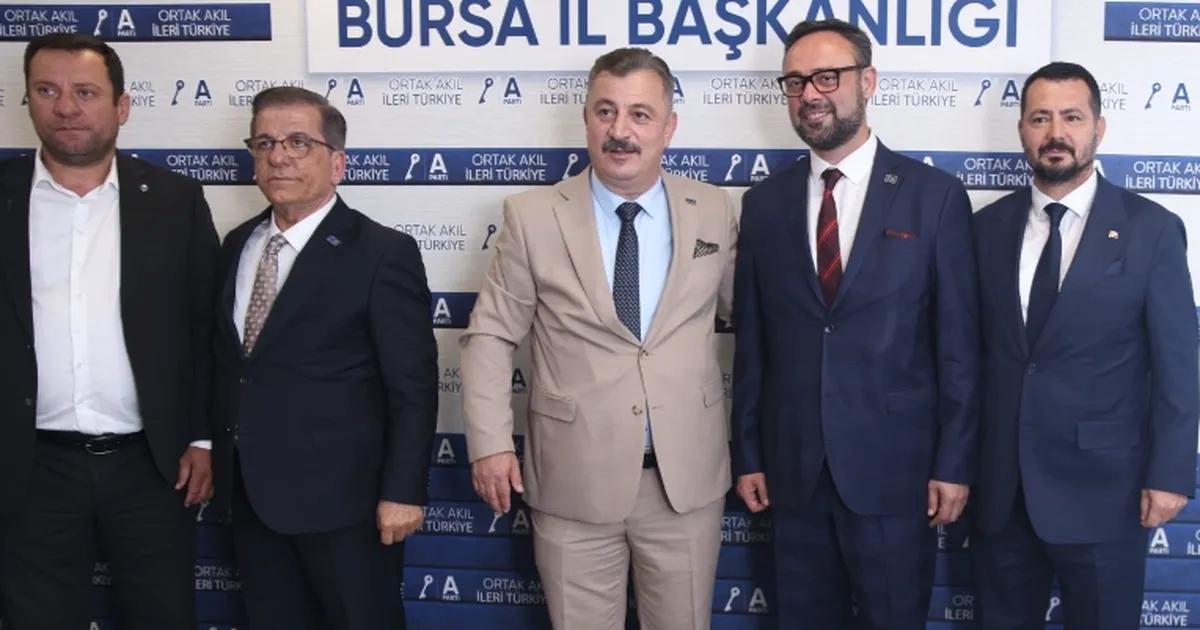 Bursa'da Anahtar Parti'ye katılım gerçekleştirildi. Toplumsal gelişim ve birlik adına