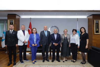 Bursa'da Bağımlılık Zirvesi Gerçekleştirildi