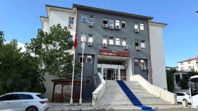 Bursa'da yaşanan bıçaklı saldırıda 1 kişi yaralandı. Olayla ilgili detaylar