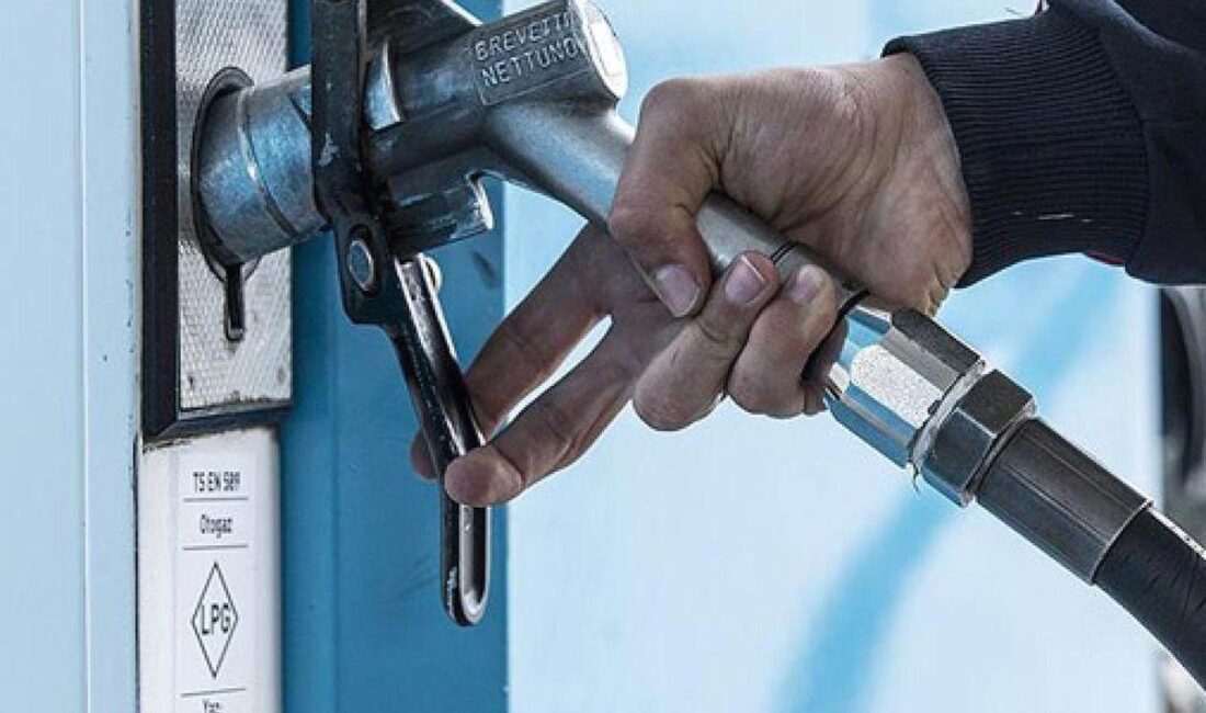 Bursa’da gerçekleştirilen büyük operasyonla, yüklü miktarda kaçakçılık tespiti yapılmış olup,