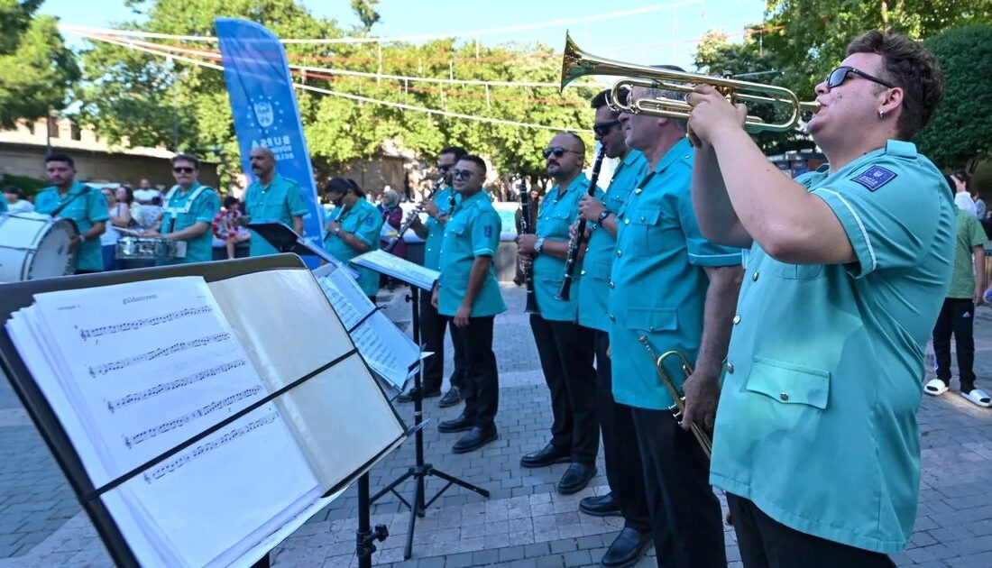 Bursa'da düzenlenen Büyükşehir Bandosu Konseri ile müzik tutkunlarına unutulmaz bir