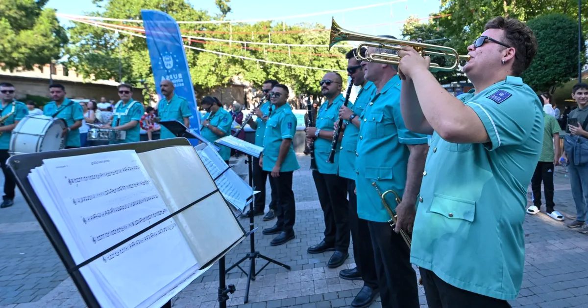 Bursa'da düzenlenen Büyükşehir Bandosu Konseri ile müzik tutkunlarına unutulmaz bir