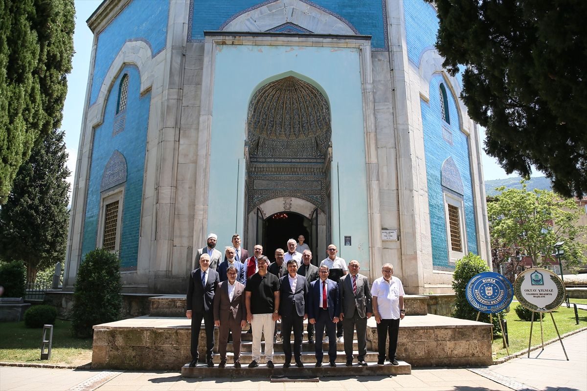 Bursa'da Çelebi Mehmed anması resmi törenlerle gerçekleştirildi; tarihi ve kültürel