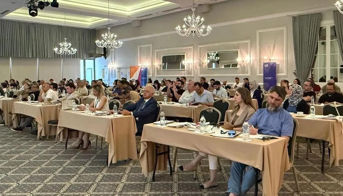 Bursa'da düzenlenen Dijital Dönüşüm Konferansı, inovasyon ve teknolojide güncel gelişmeleri
