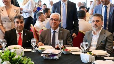 Bursa'da DSP ve CHP arasındaki tartışmayı detaylı inceleyen bu içerik,