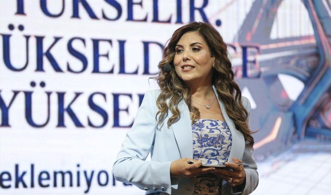 Bursa'da düzenlenen Dünya Kadın Mühendisler Günü etkinliği, kadın mühendislerin başarılarını
